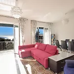 Lovely In Apartment Recco